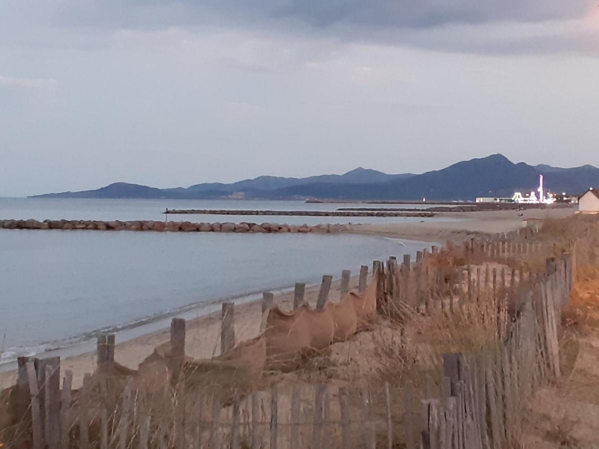 Maison Bord De Mer Saint-Cyprien (Pyrenees-Orientales) Exterior foto